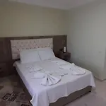 Granada 3*