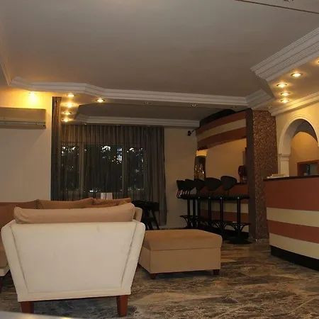 Granada 3*