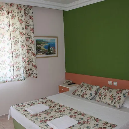 Granada Hotel 3*
