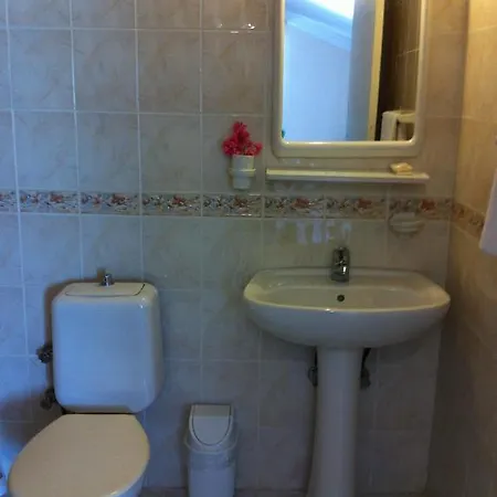 Granada 3*