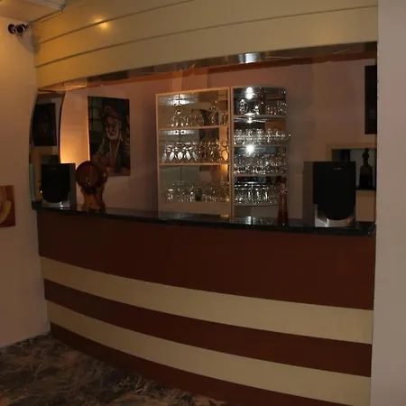 Hotel Granada 3*