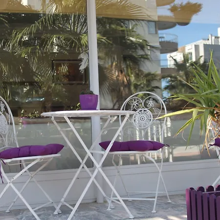 Hotel Granada 3*